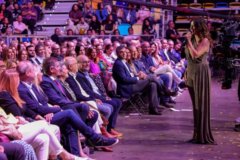 autoridades gala pequeño valiente